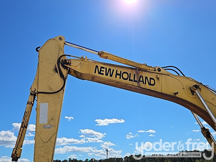 2004-new-holland-eh160-image-17