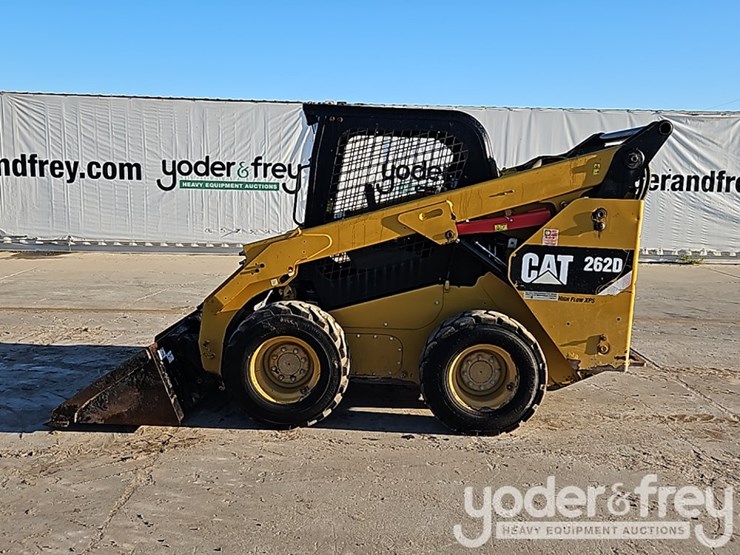 2019-caterpillar-262d-image-3