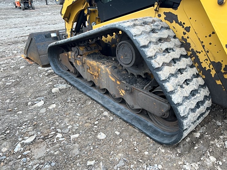 2018-caterpillar-279d-image-12