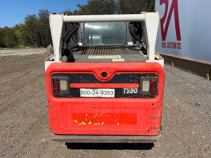 2019-bobcat-t590-image-3