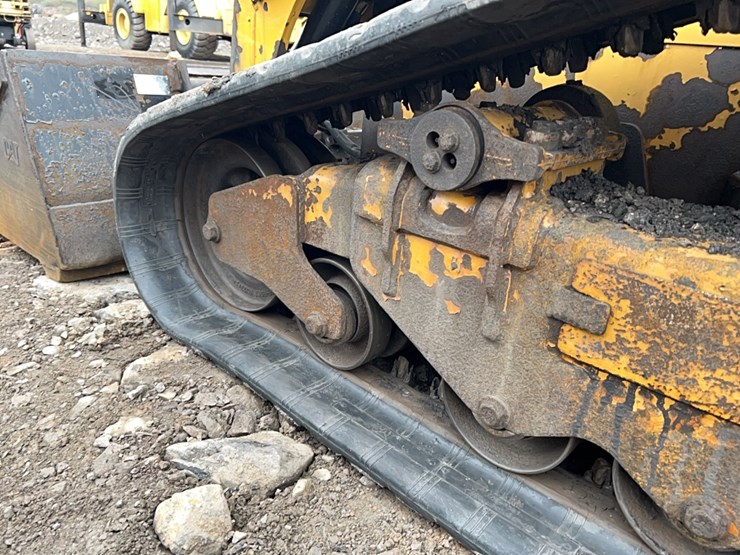 2018-caterpillar-279d-image-13