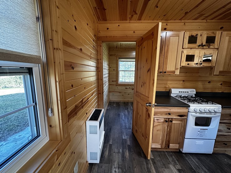 #1703-•-fully-finished-portable-cabin-image-52