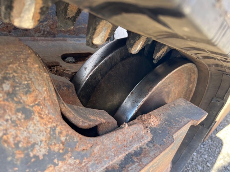 2019-bobcat-t590-image-15