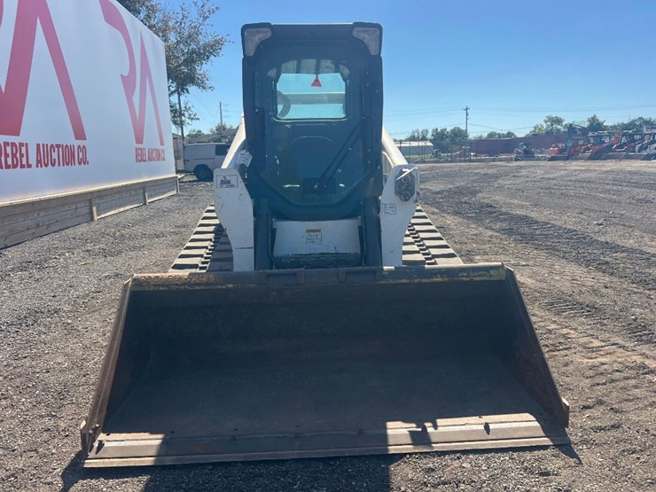2021-bobcat-t740-image-7
