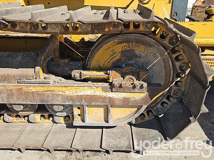 2015-deere-450j-image-12