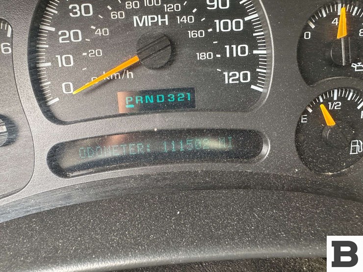 2004-chevrolet-silverado-3500-image-3