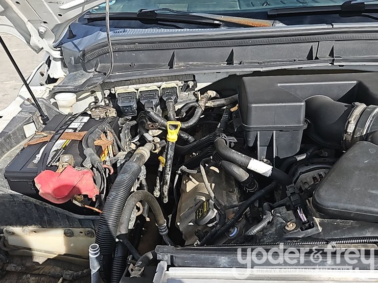 2011-ford-f350-image-17
