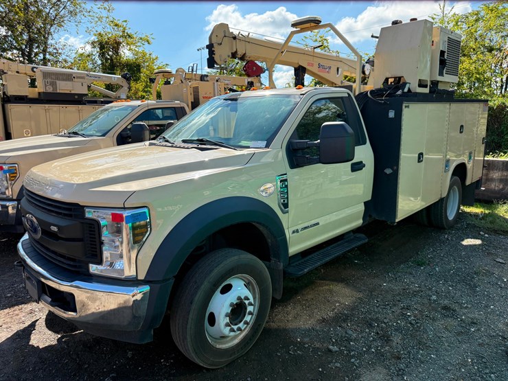 2019-ford-f550-xl-image-1