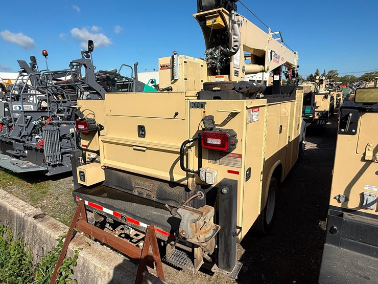 2019-ford-f550-xl-image-3