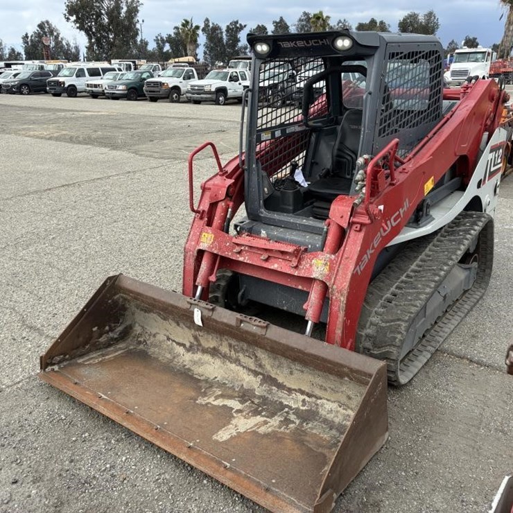 2016 TAKEUCHI TL12V2