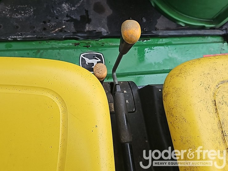 2014-john-deere-gator-tx-image-17