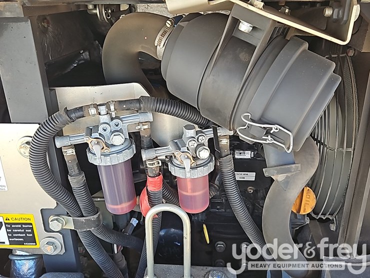 2022-hitachi-zx17u-image-25
