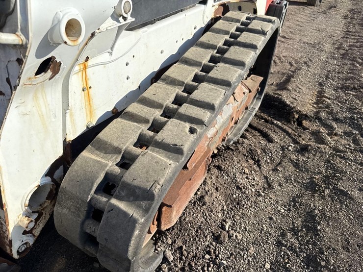 2021-bobcat-t595-image-14