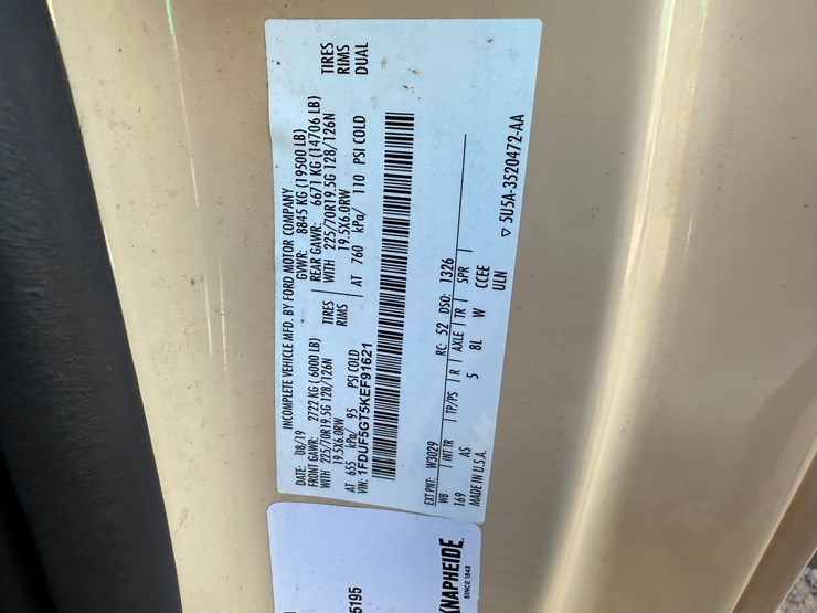 2019-ford-f550-xl-image-26