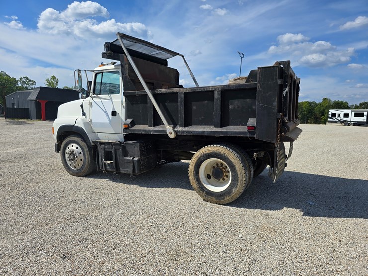 1994-ford-lta9000-image-12