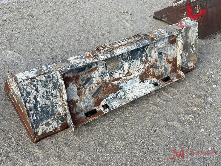 66"-smooth-bucket-skid-steer-attachment-image-3