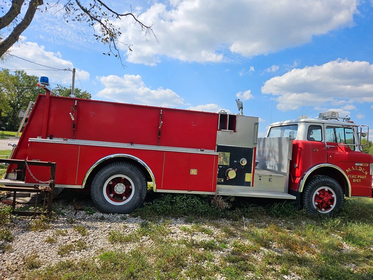 1983-ford-c800-image-6