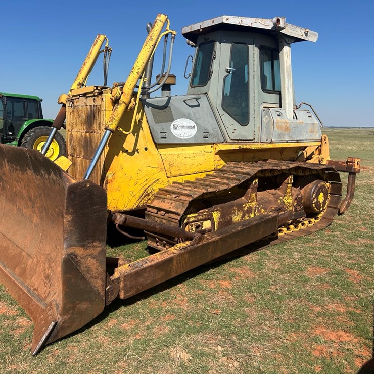 KOMATSU D65EX