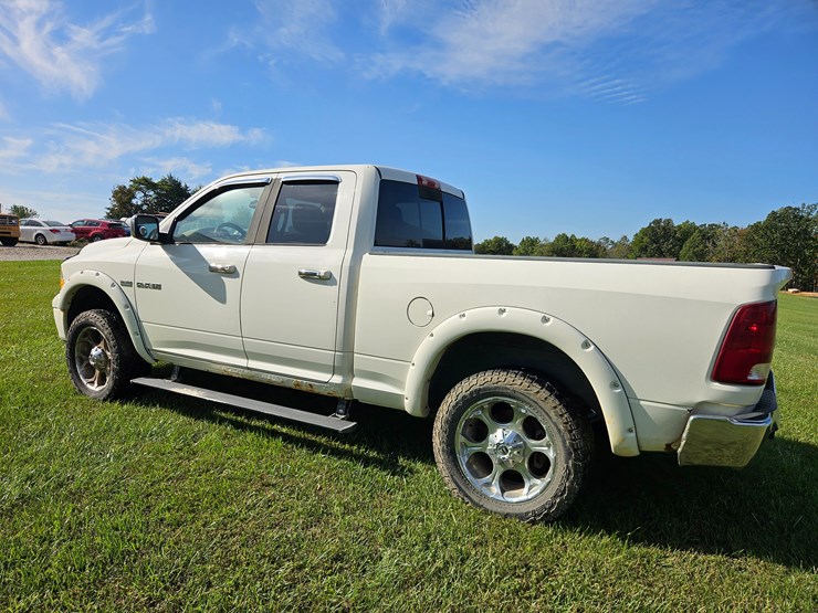 2009-dodge-ram-1500-image-9