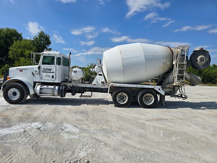 2014-peterbilt-365-image-10