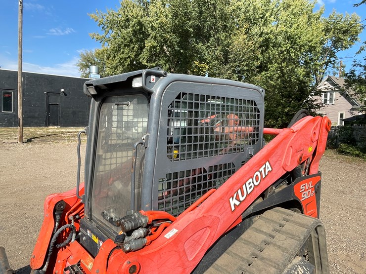kubota-svl90-2-image-15