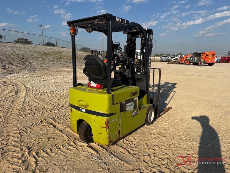 clark-tmx15-image-2