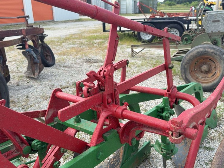 oliver-two-bottom-plow-image-15