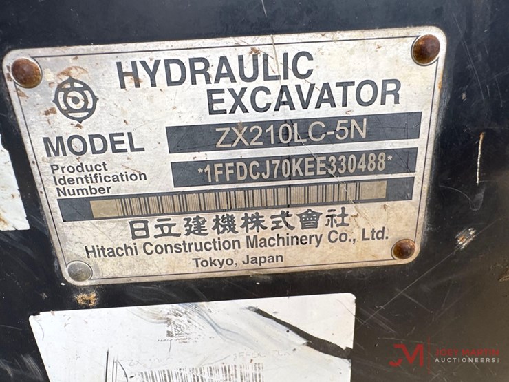 2014-hitachi-zx210-lc-5n-image-22