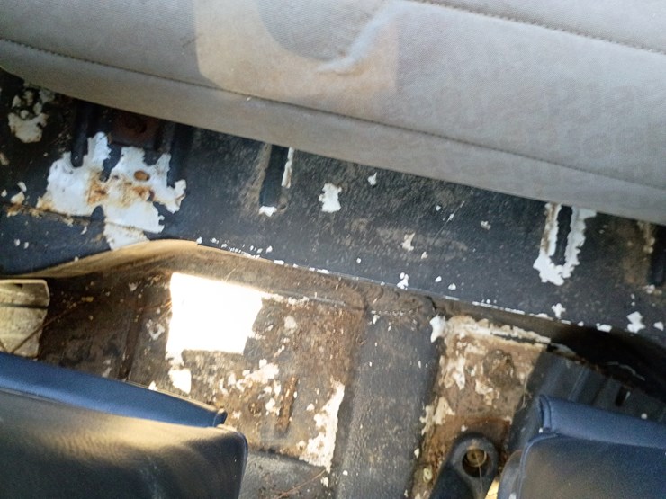 1995-jeep-wrangler-image-52