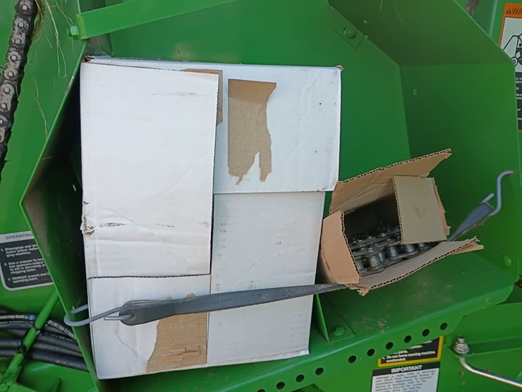 2020-john-deere-450m-image-22