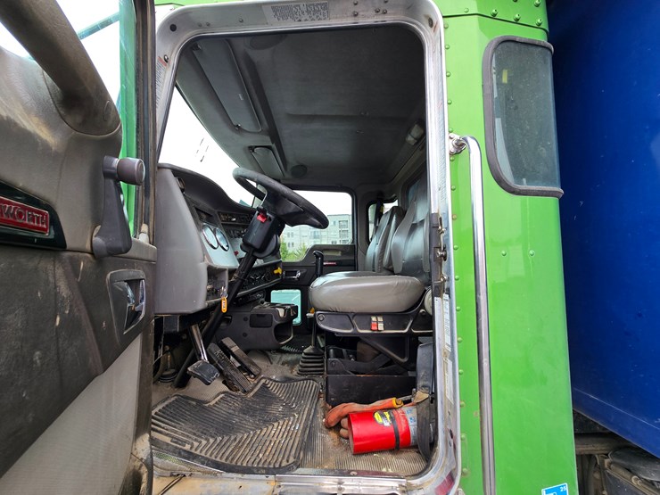 2016-kenworth-t370-image-126