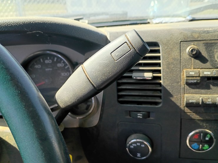 2008-chevrolet-silverado-image-36