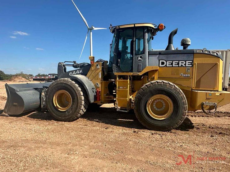 2015-deere-644k-image-3