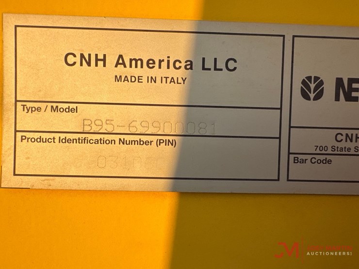 new-holland-b95-image-13