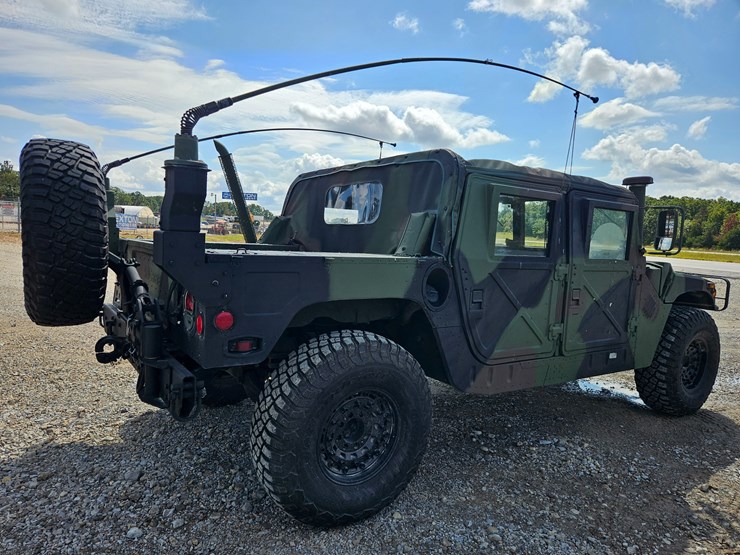 1989-am-general-m998-image-14