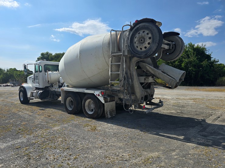 2014-peterbilt-365-image-16