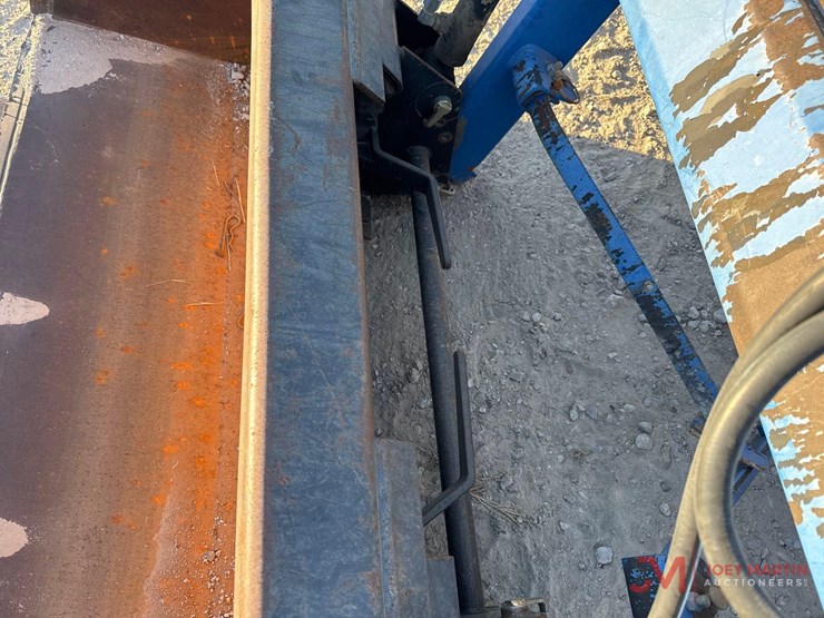 new-holland-boomer-2035-image-5