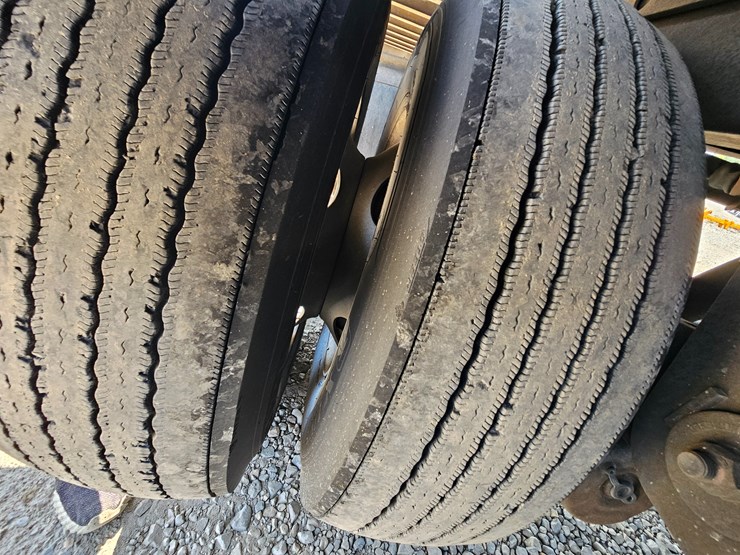 2013-great-dane-trailer-image-38