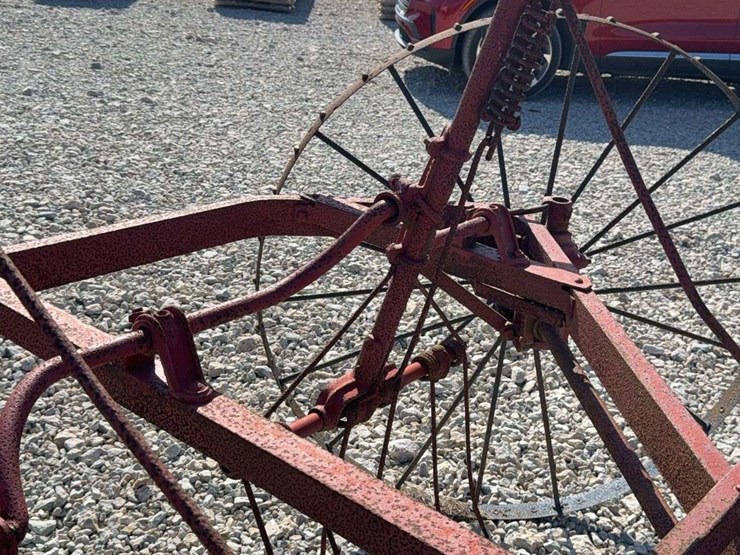 international-hay-tedder-image-24