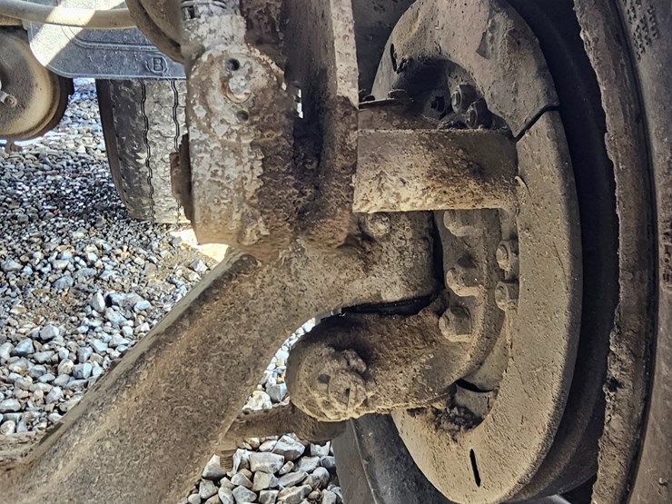 1989-peterbilt-379-image-93