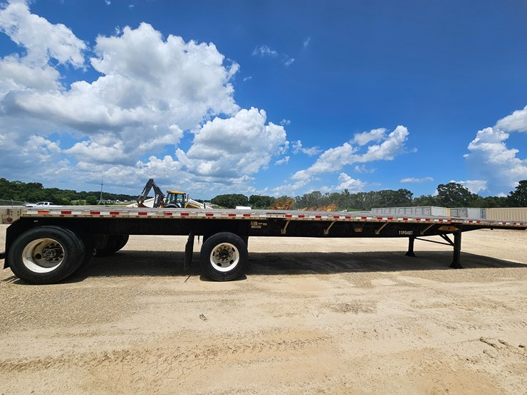 2011-great-dane-flatbed-image-6