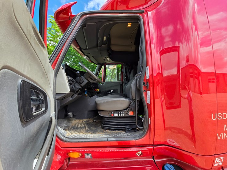 2015-international-prostar-image-67