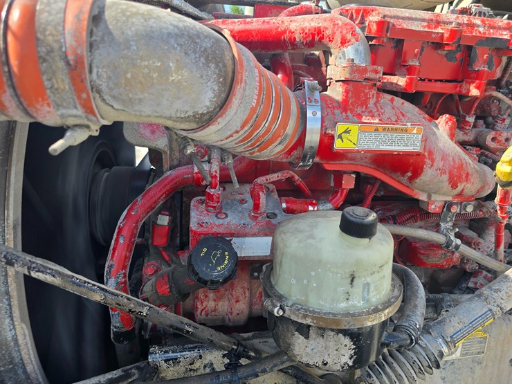 2014-peterbilt-365-image-58