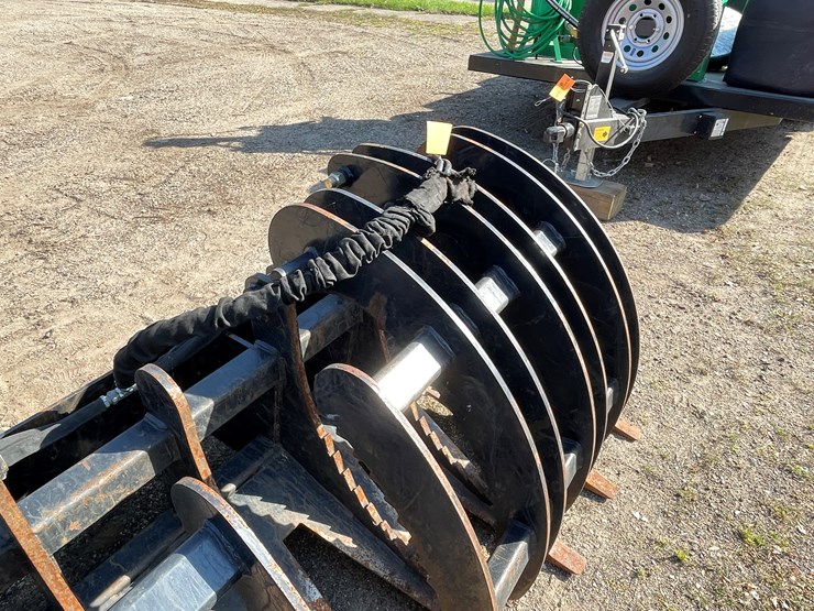 #4304-•-jenkins-86"-skid-steer-mount-heavy-duty-log-grapple-image-7