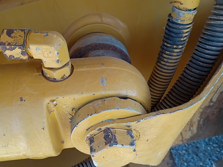 2002-caterpillar-953c-image-126