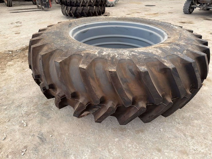 new-firestone-20.8–38-tires-image-4