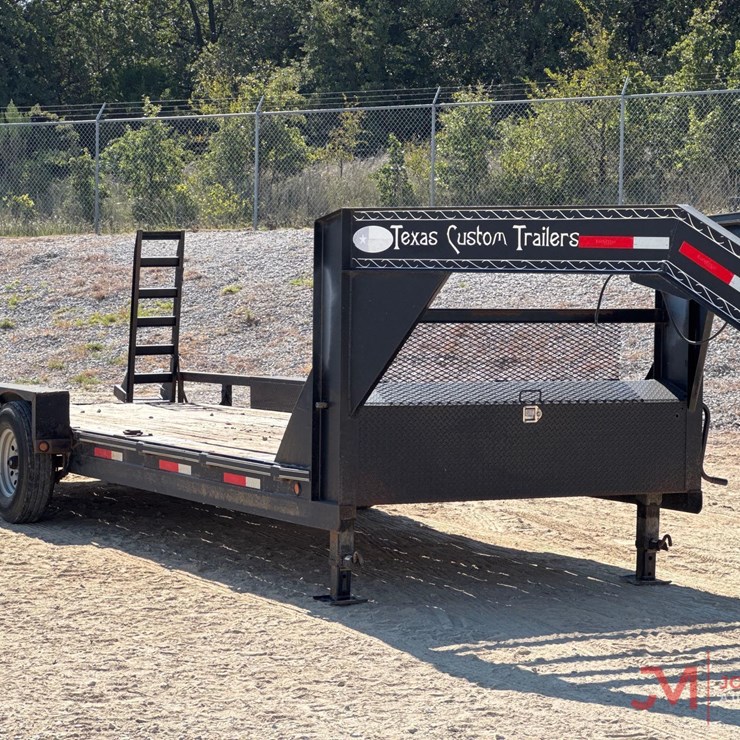 2014 CUSTOM TRAILER