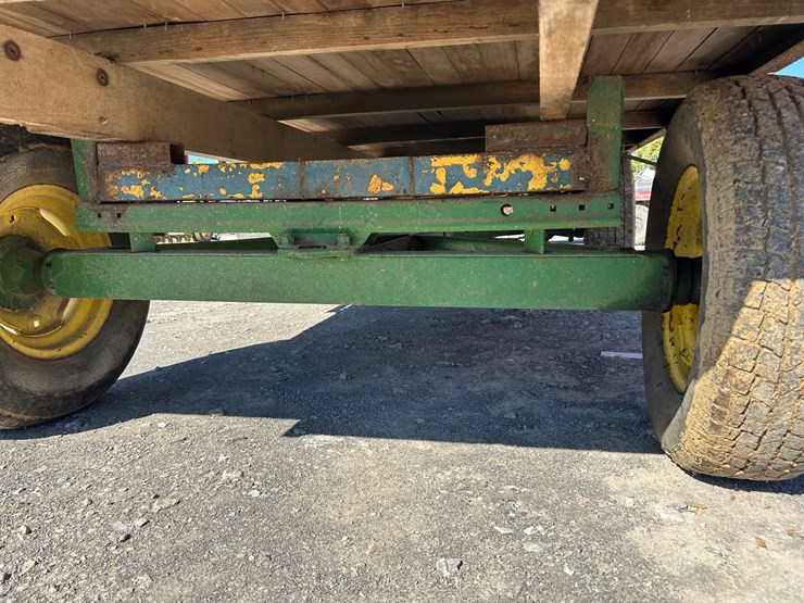 john-deere-12-image-8