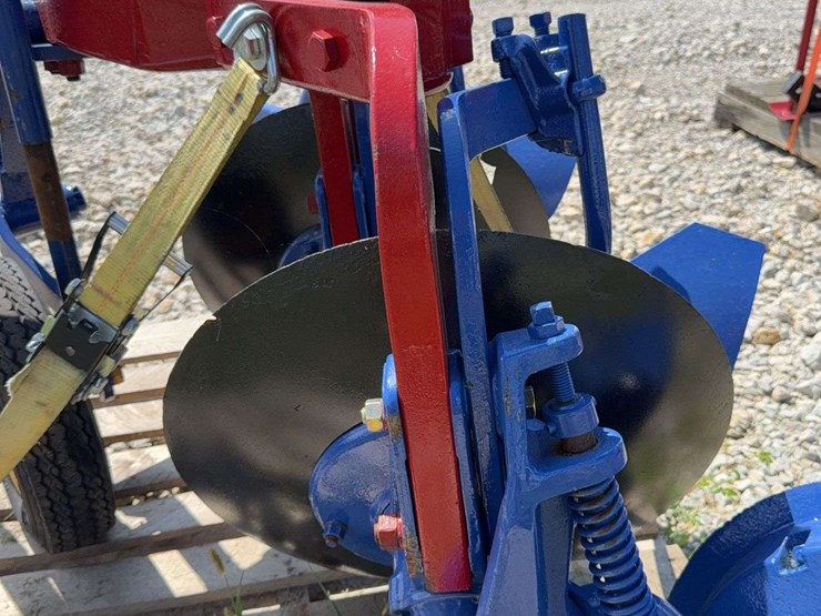 2-bottom-fast-hitch-disc-plow-image-21