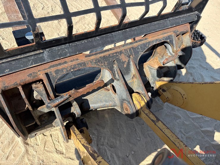 2008-caterpillar-904b-image-5